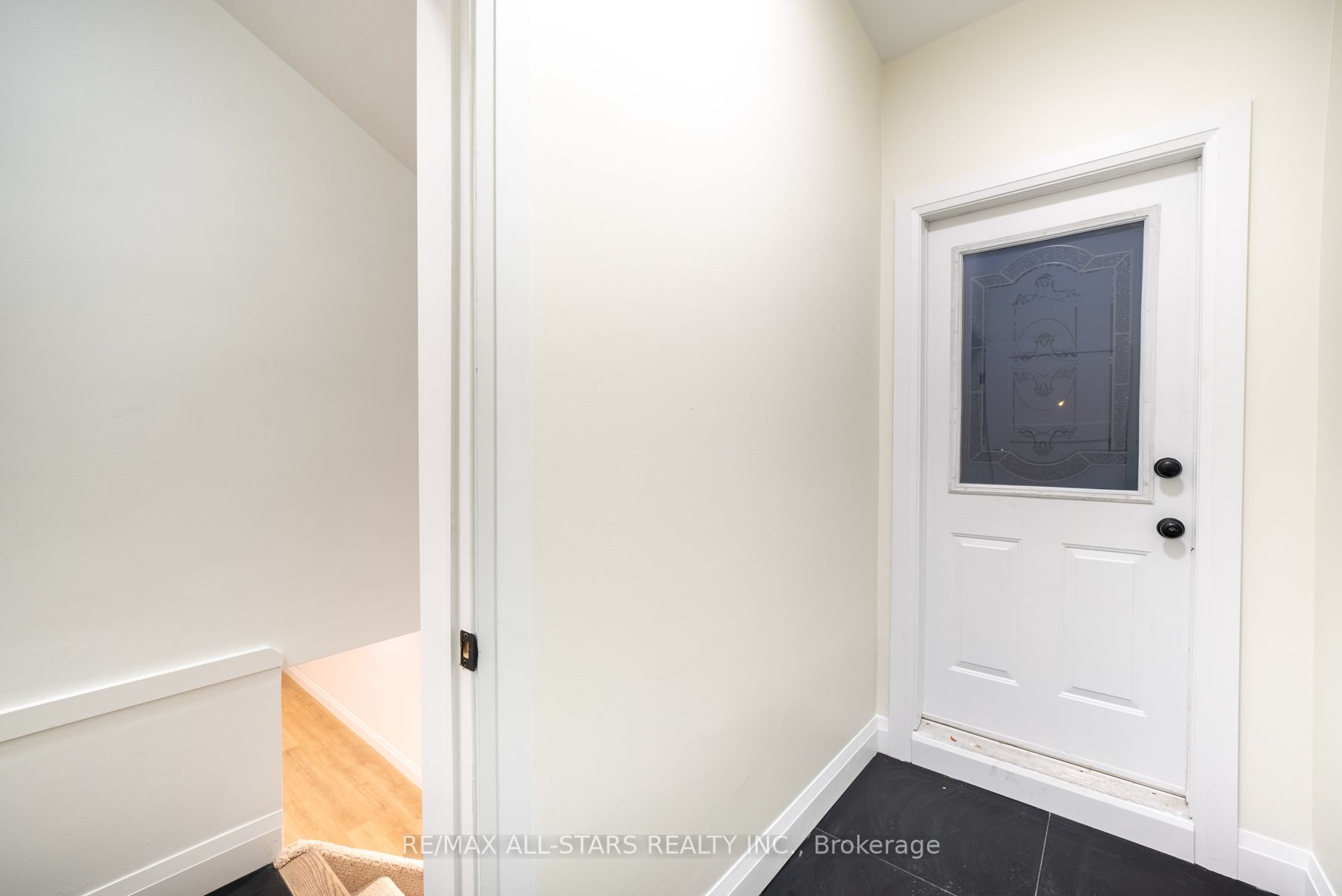 96 Park Dr