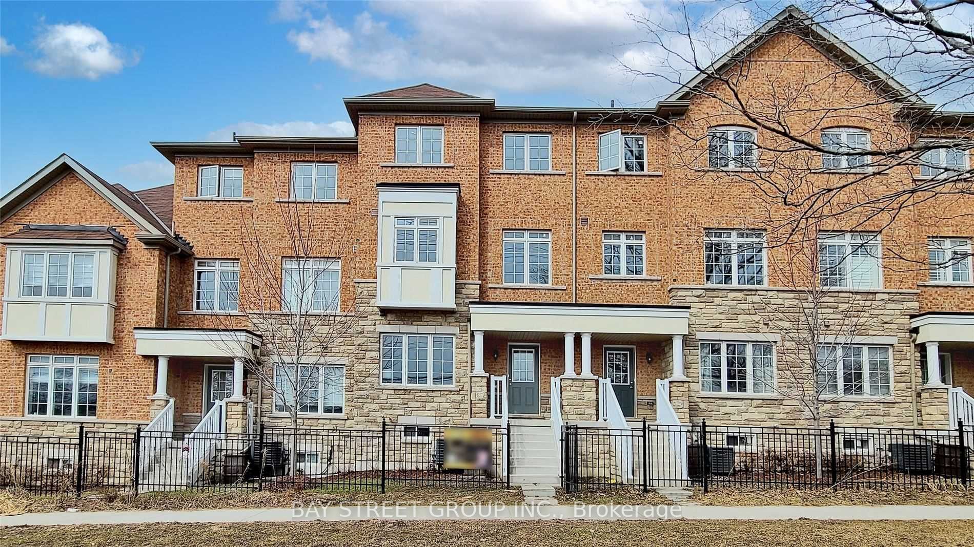134 Roy Grove Way
