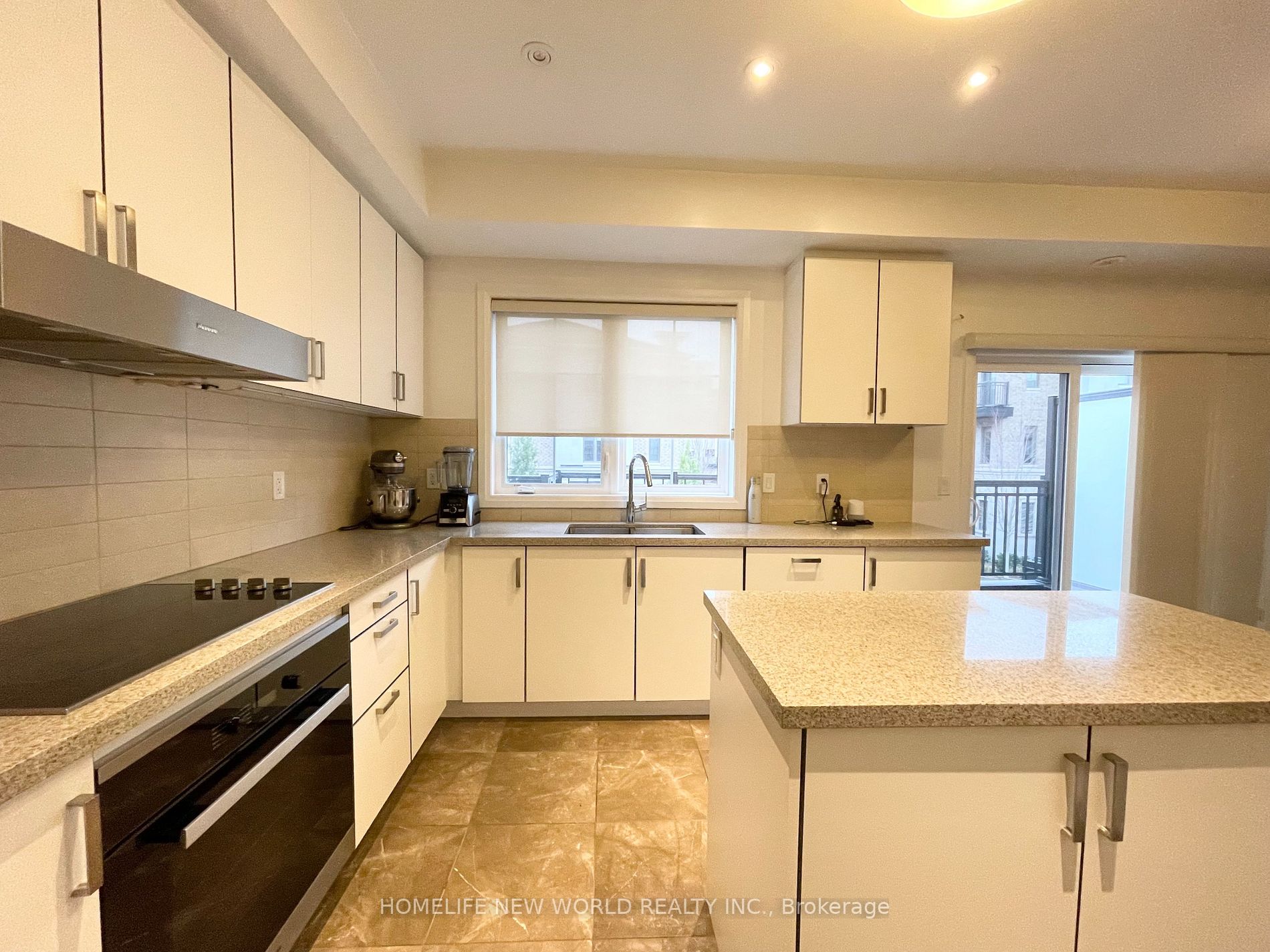 19 Sir Frederick Bantin Way, #2