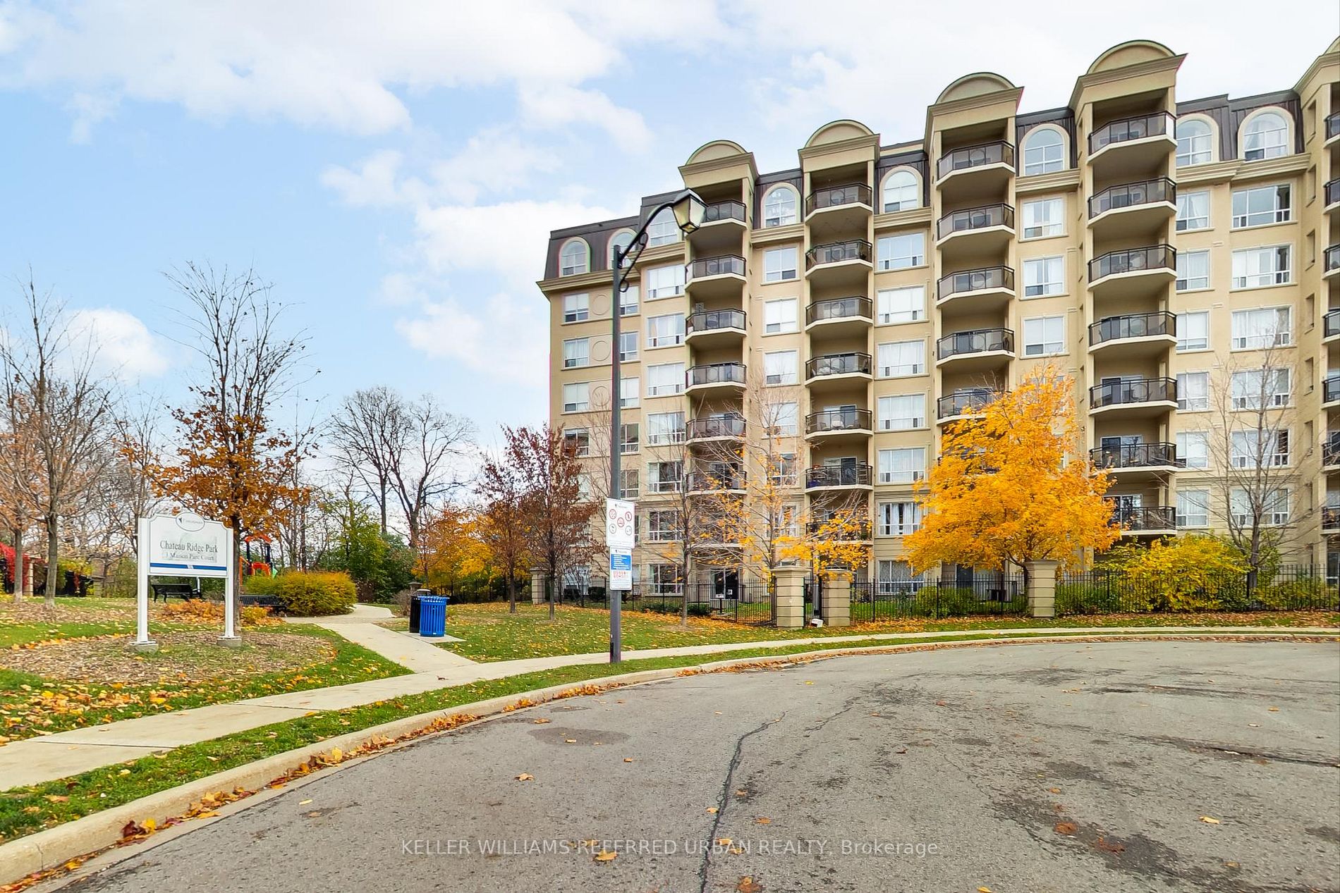 1 Maison Parc Crt, #203
