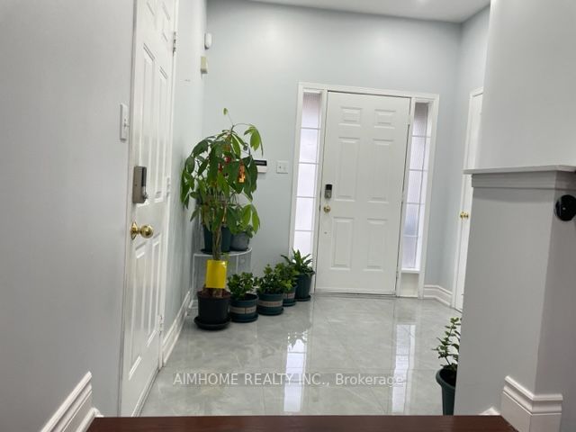 98 Edward Jeffreys Ave