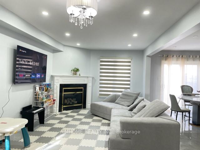 98 Edward Jeffreys Ave