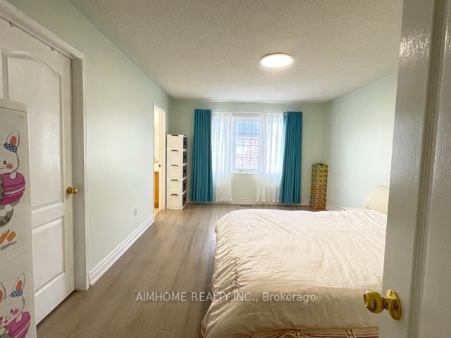 98 Edward Jeffreys Ave