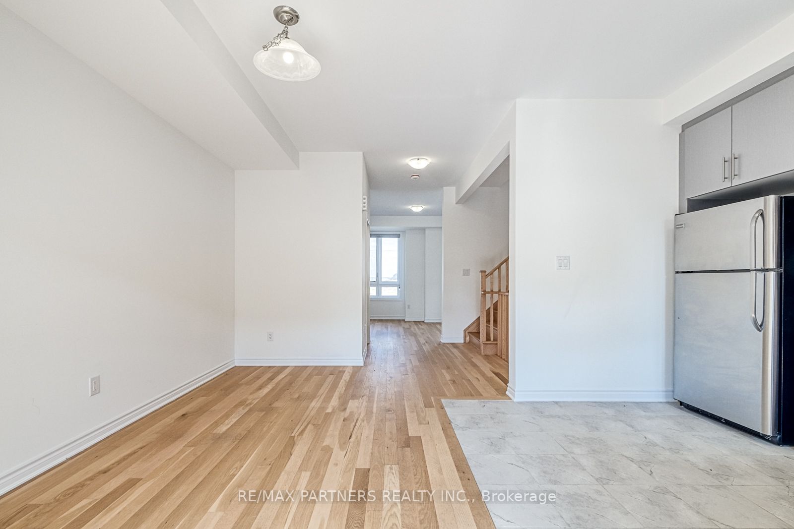 18 Chicago Lane
