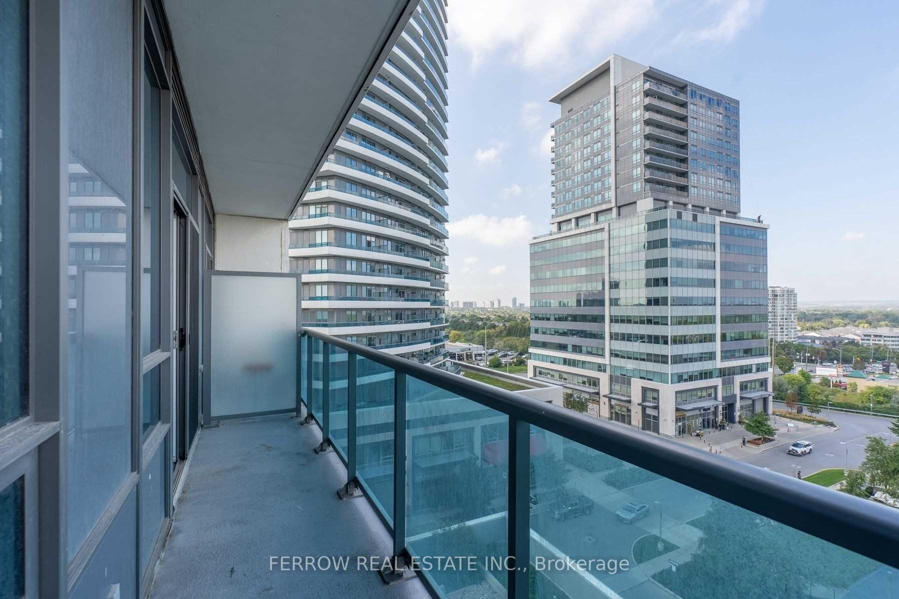 7165 Yonge St, #801