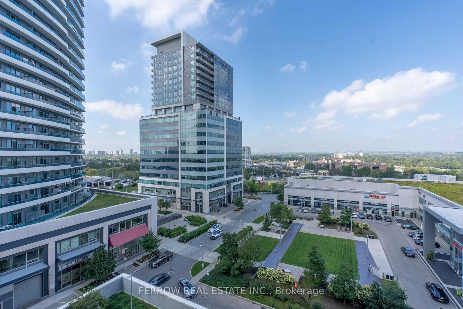 7165 Yonge St, #801