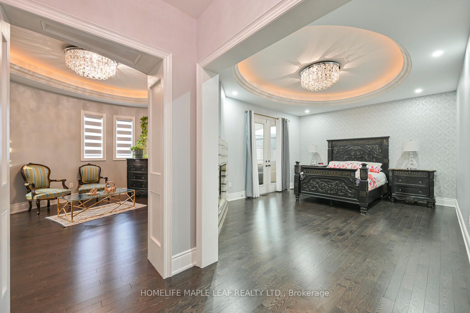 378 Woodgate Pines Dr S