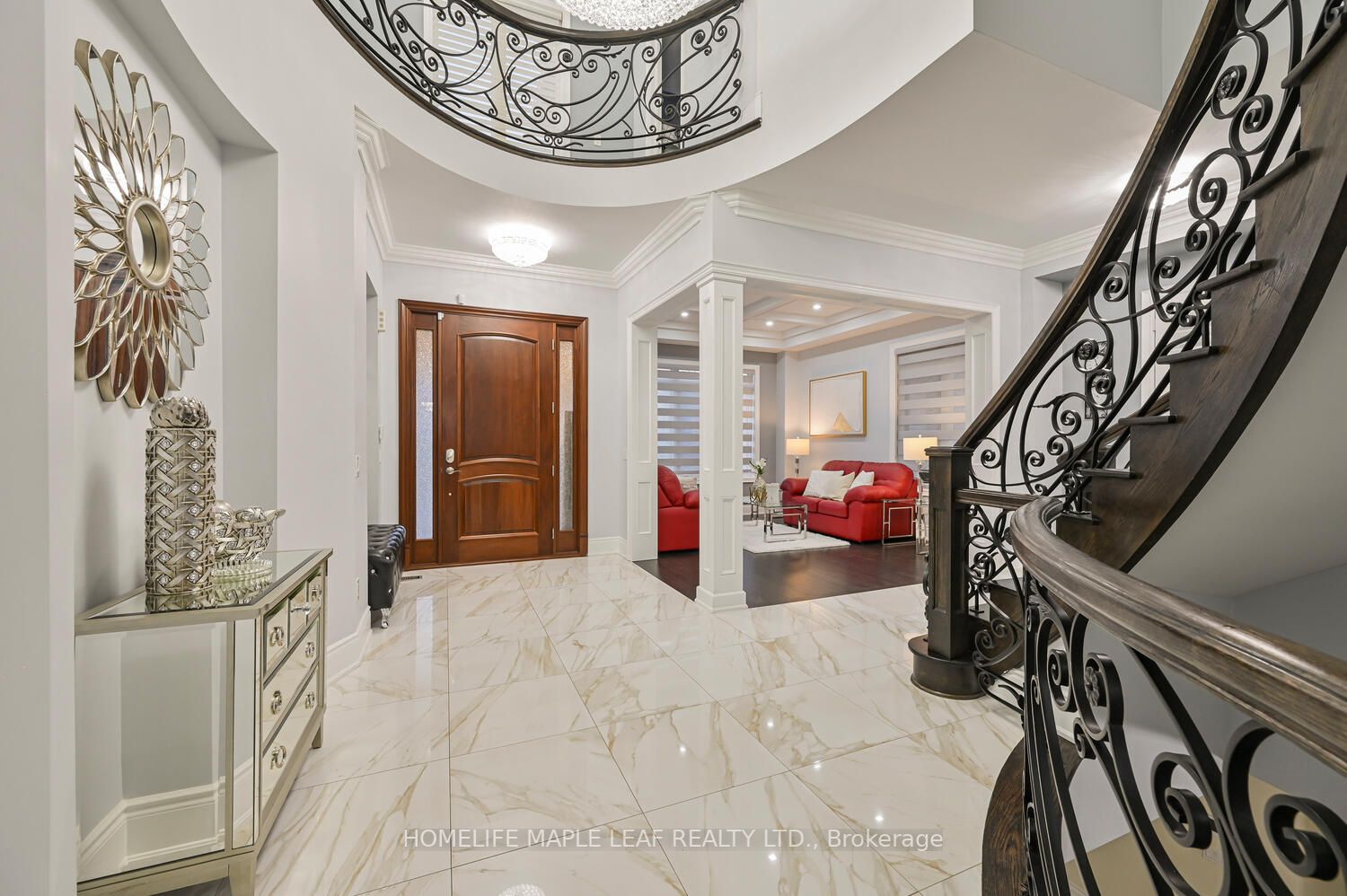 378 Woodgate Pines Dr S