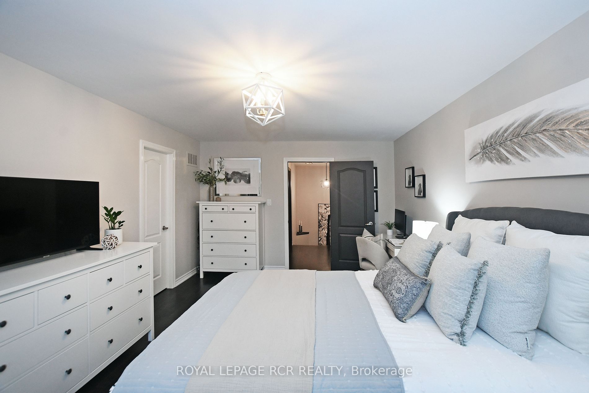 216 Appleton Crt