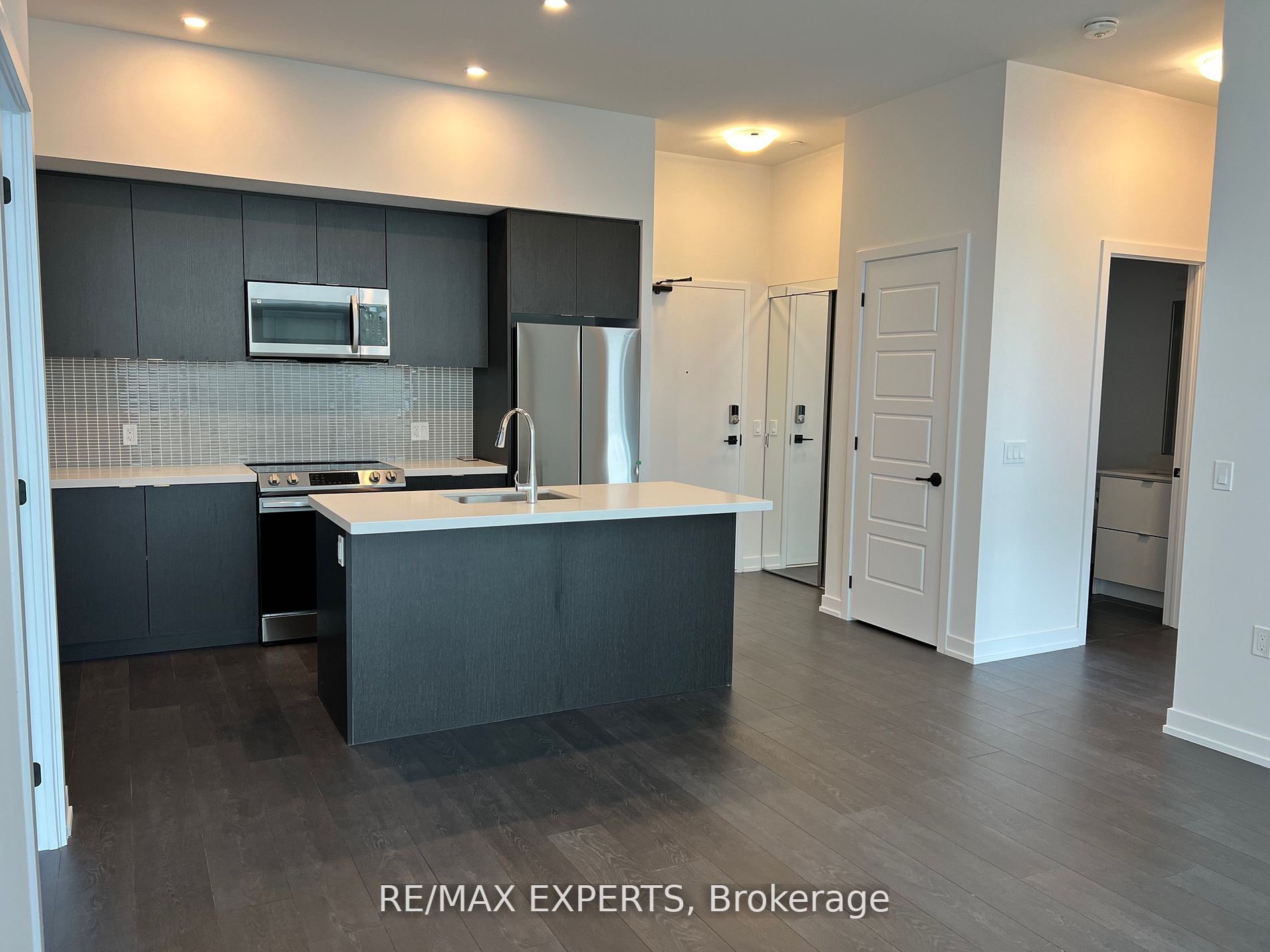 415 Sea Ray Ave, #408