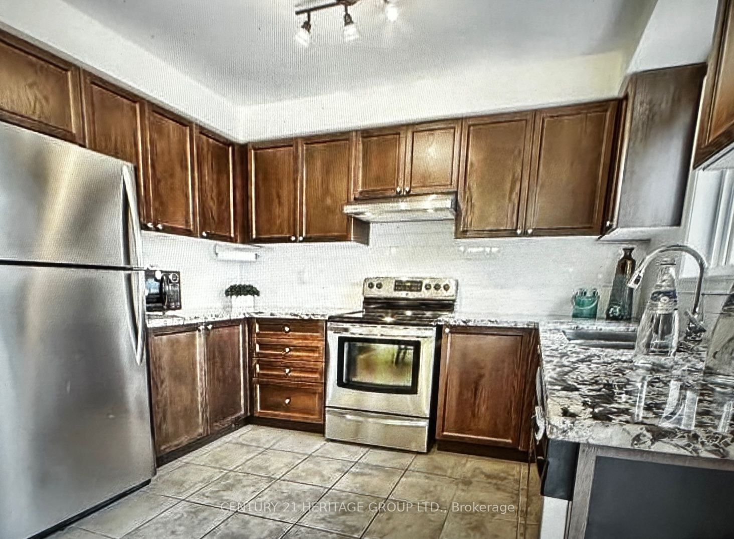 43 Harvest Hills Blvd
