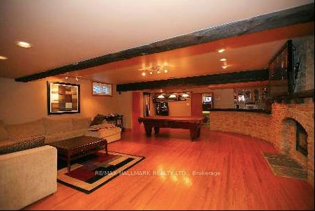 1279 Doane Rd