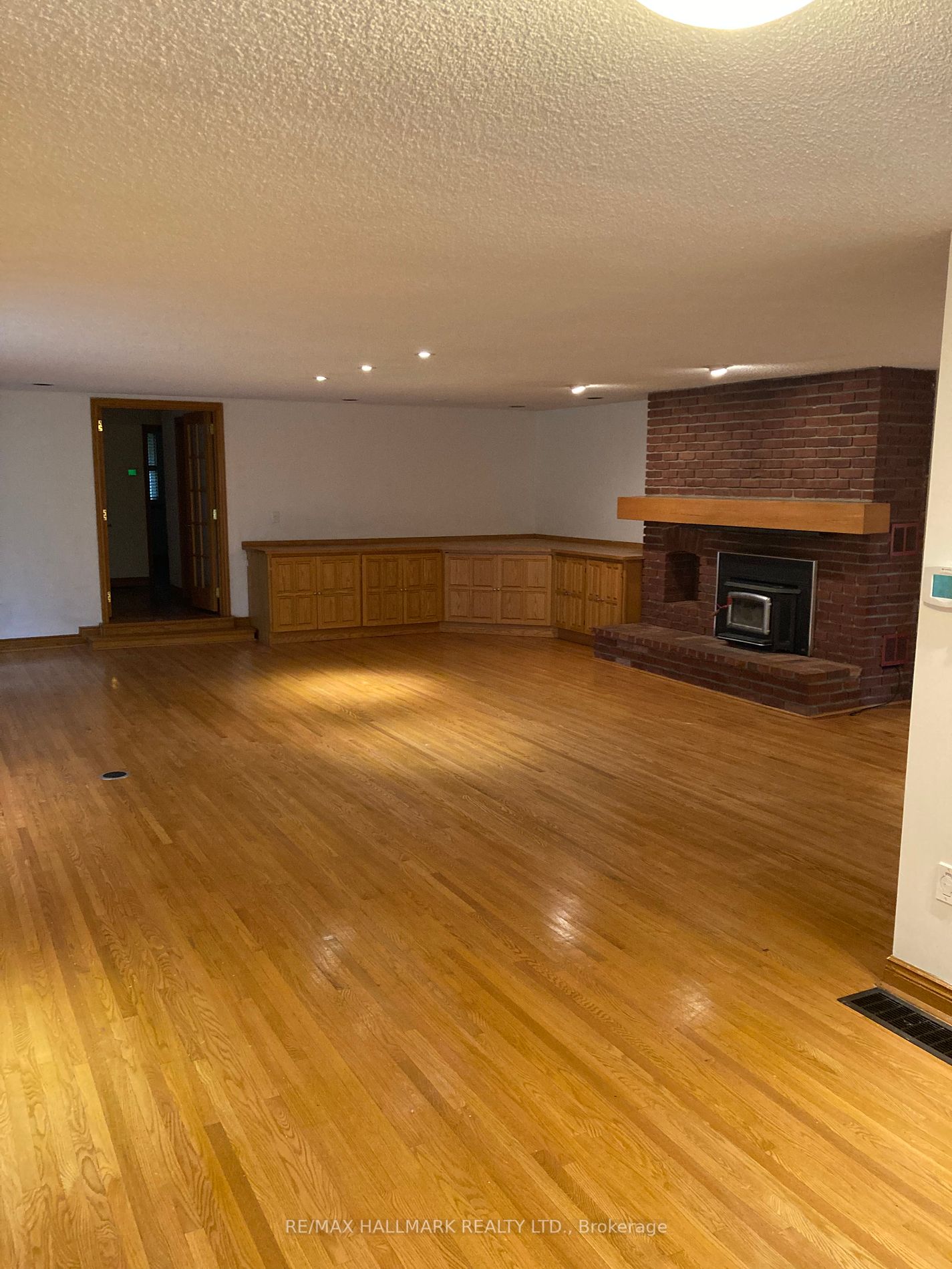 1279 Doane Rd