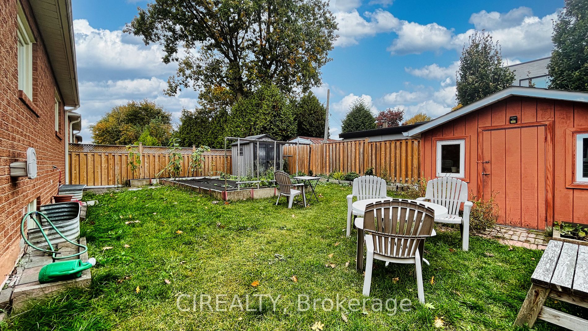 71 Findhorn Cres, #Lower
