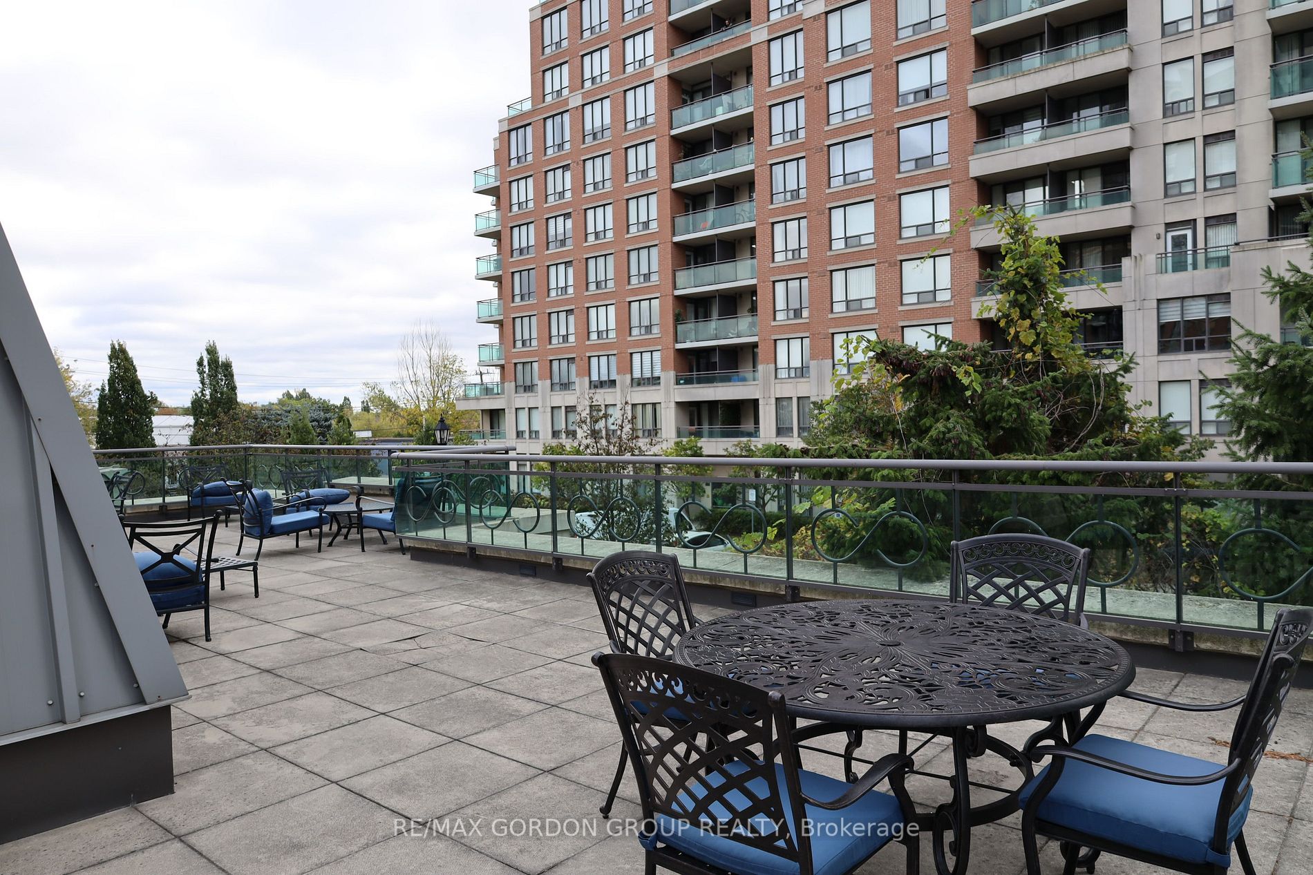 310 Red Maple Rd, #217