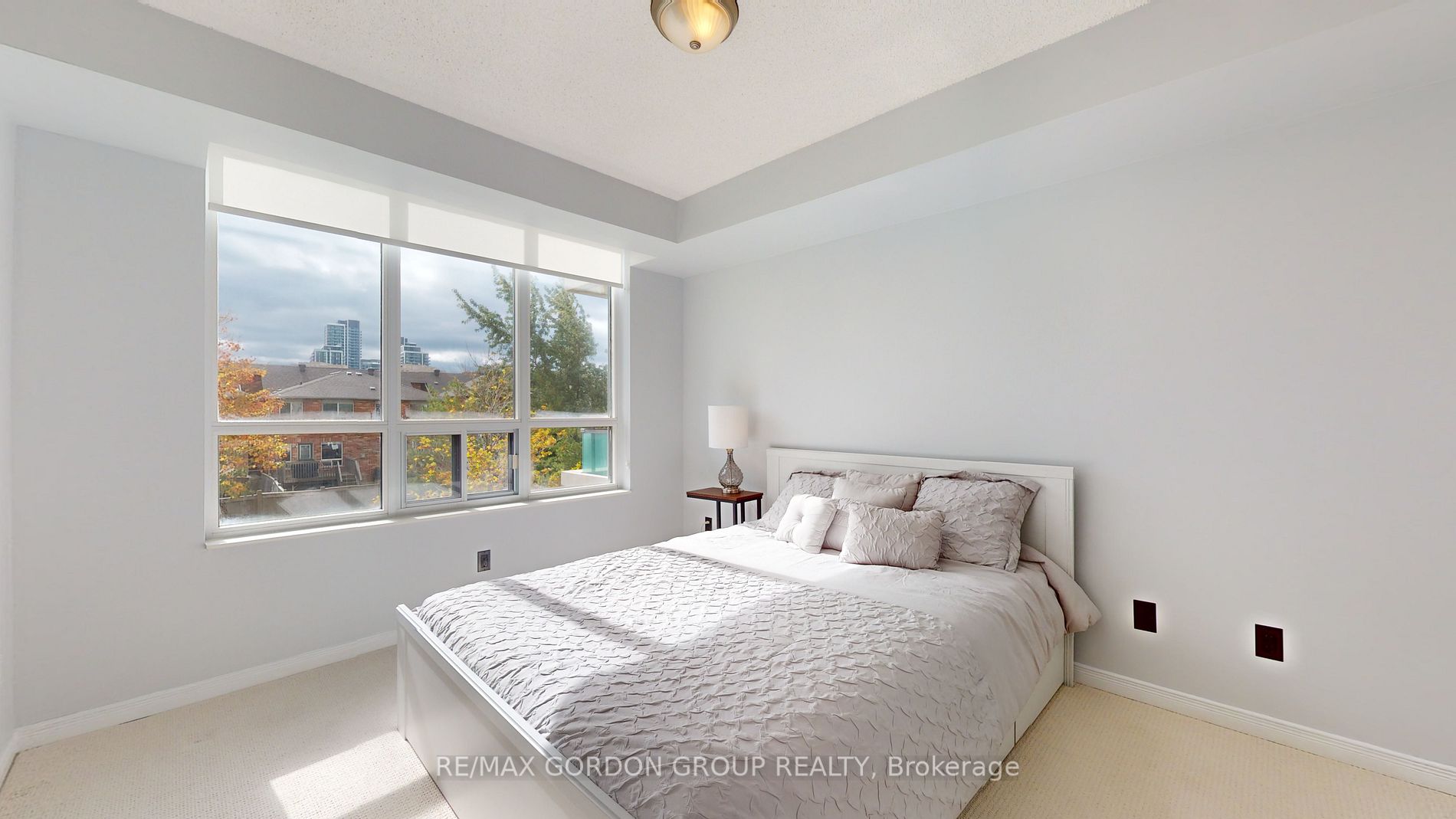 310 Red Maple Rd, #217