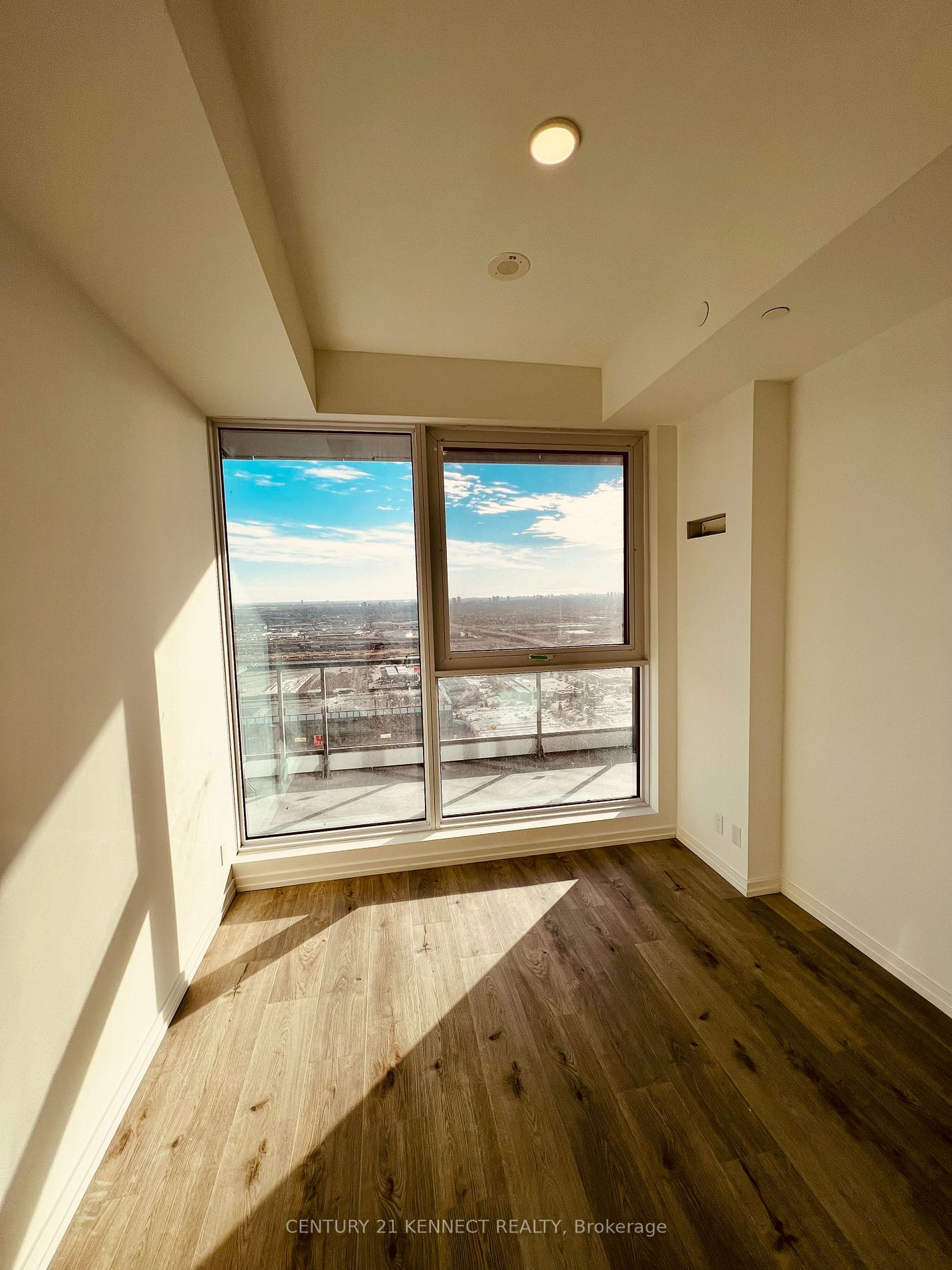 7890 Jane St, #4810