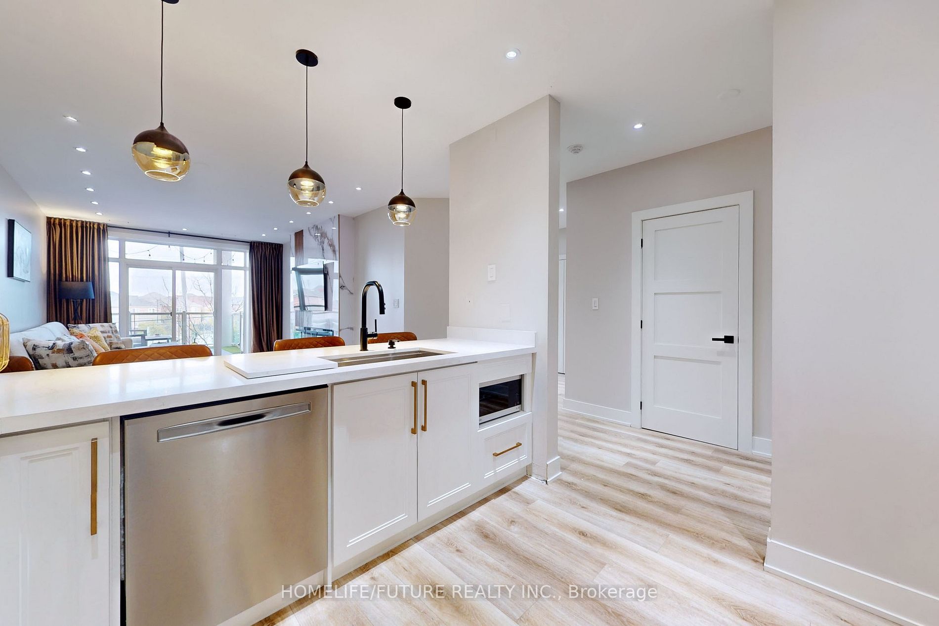 7340 Markham Rd, #209