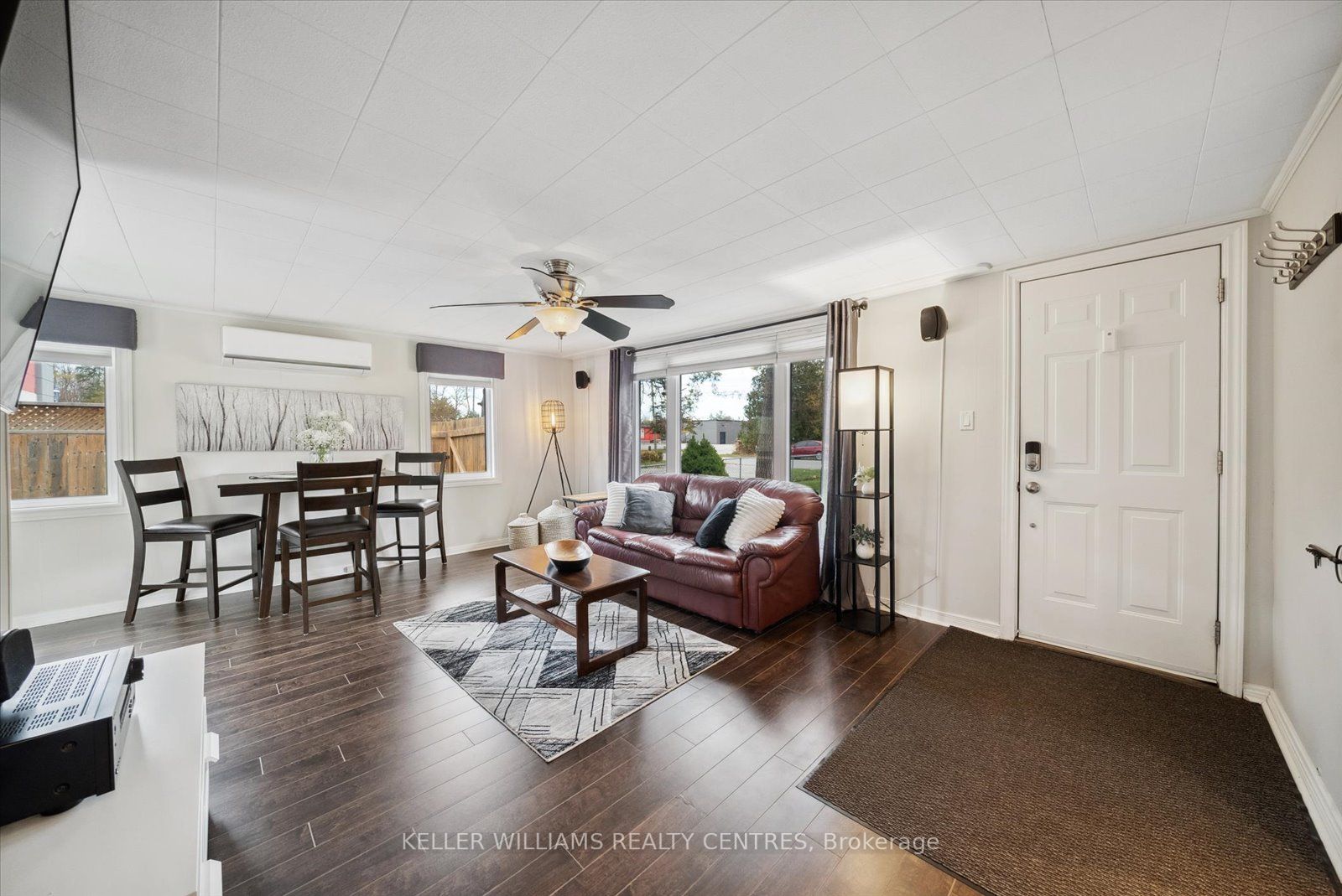 2084 Inglewood Dr