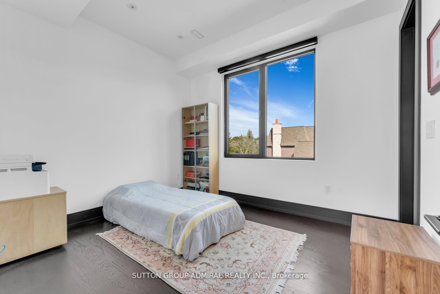 156 Garden Ave