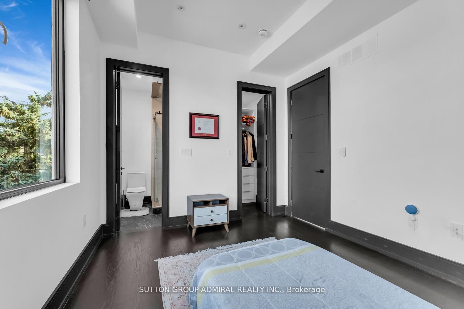 156 Garden Ave