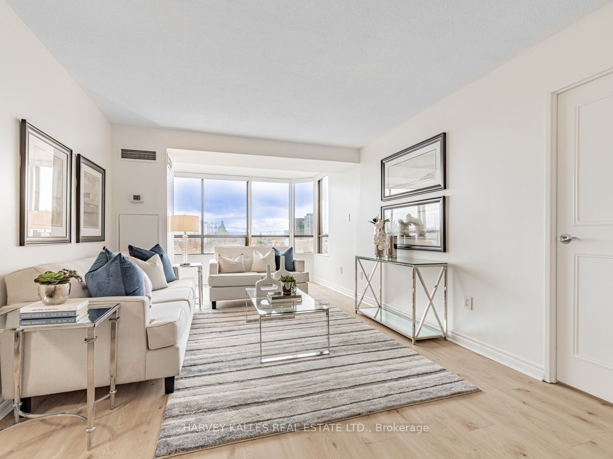 7601 Bathurst St, #609