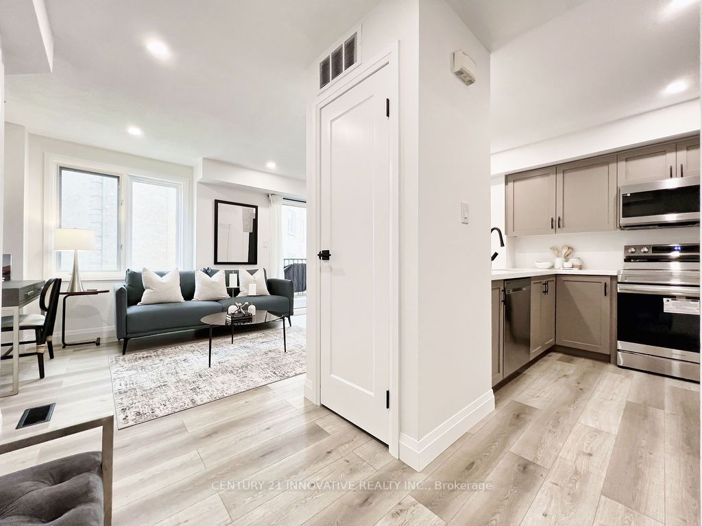 75 Weldrick Rd E, #848