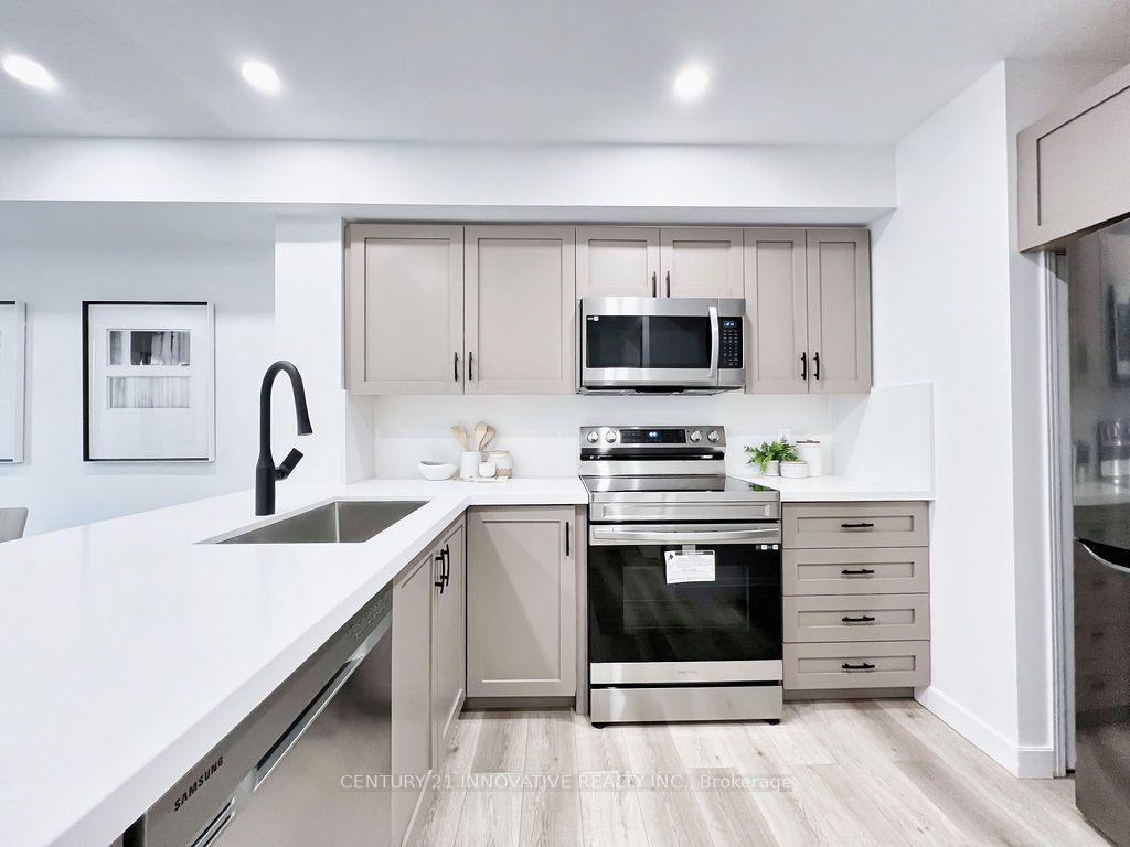 75 Weldrick Rd E, #848