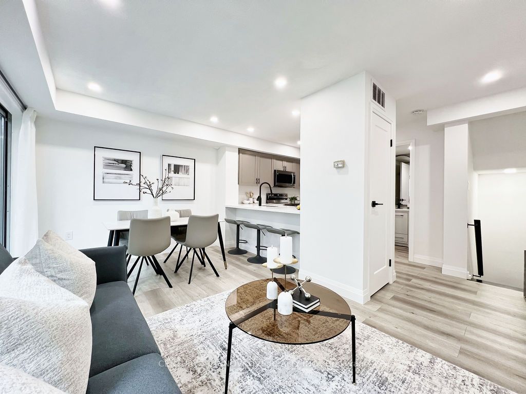 75 Weldrick Rd E, #848