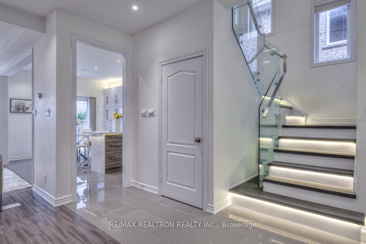 121 Manorheights St