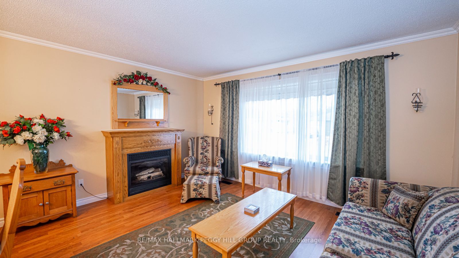 6 Larkdale Cres