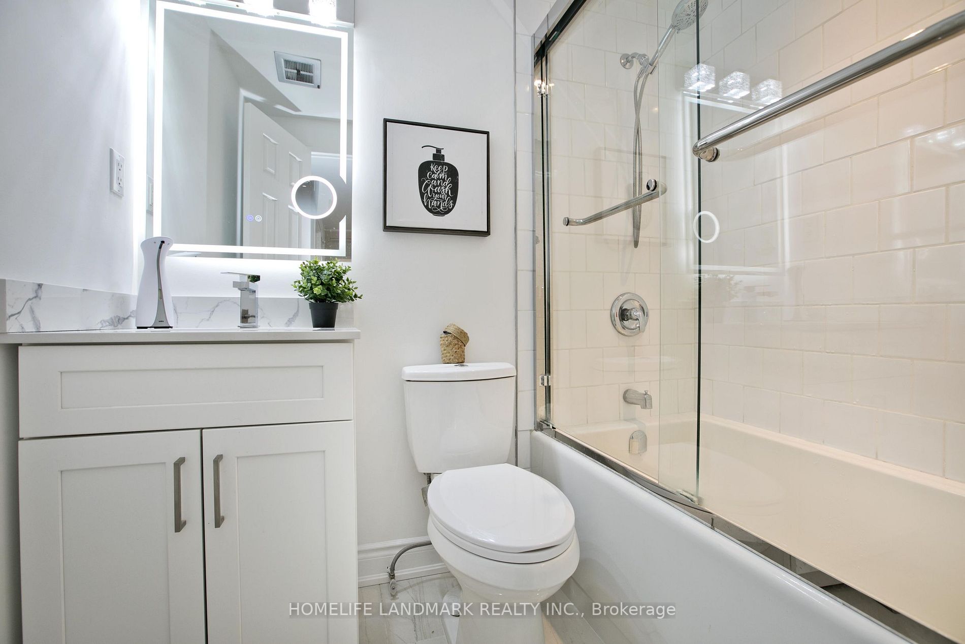 1672 John Street, #10