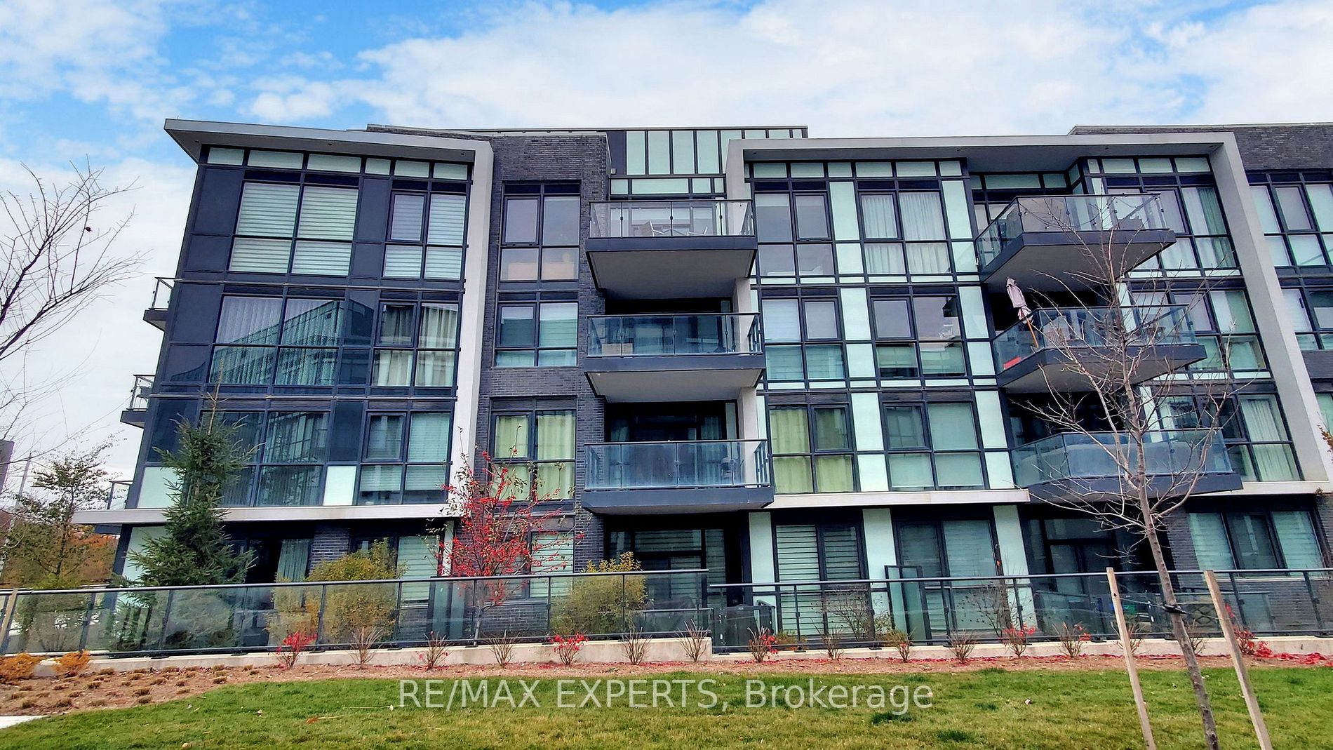 375 Sea Ray Ave, #438