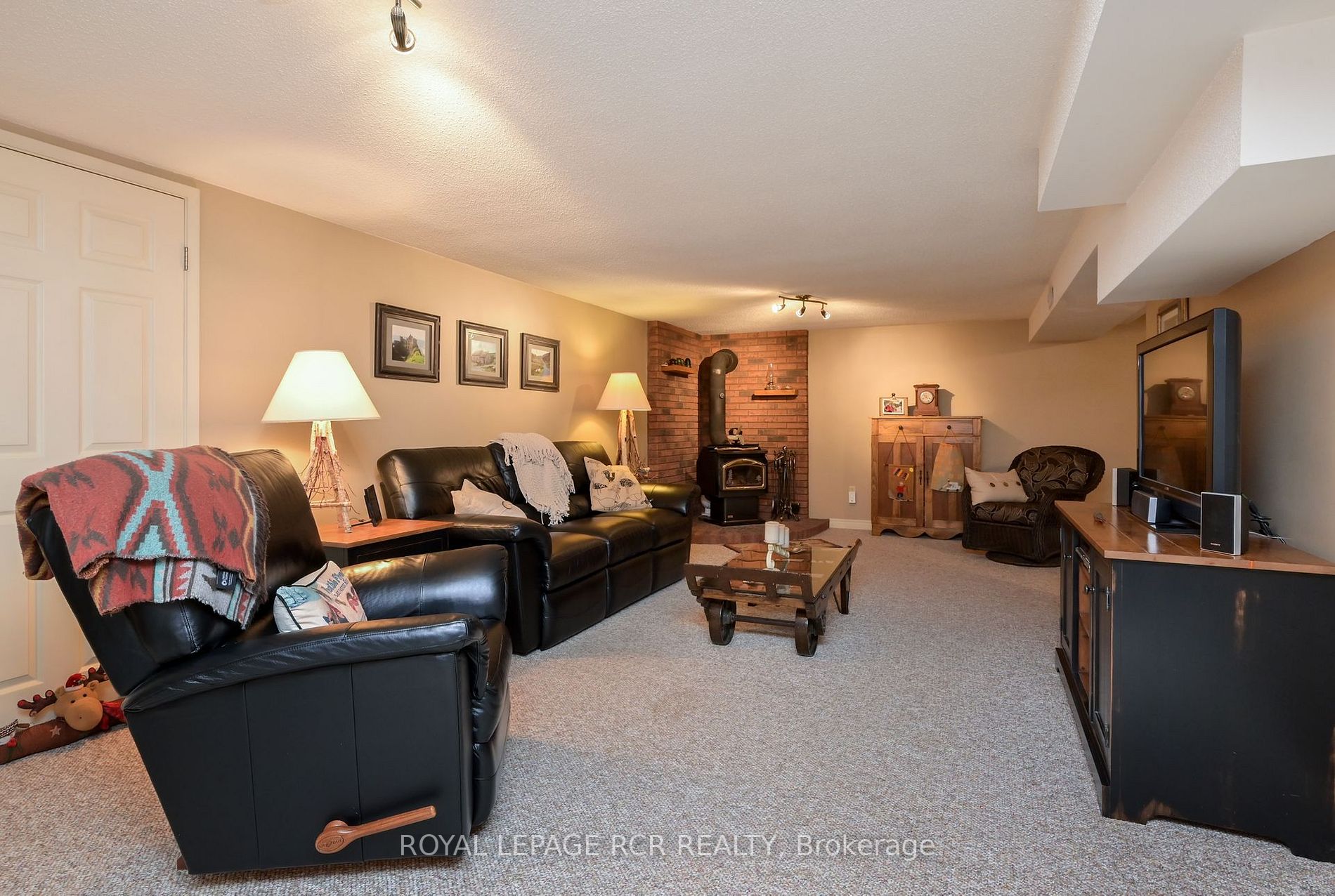 146 Cunningham Dr