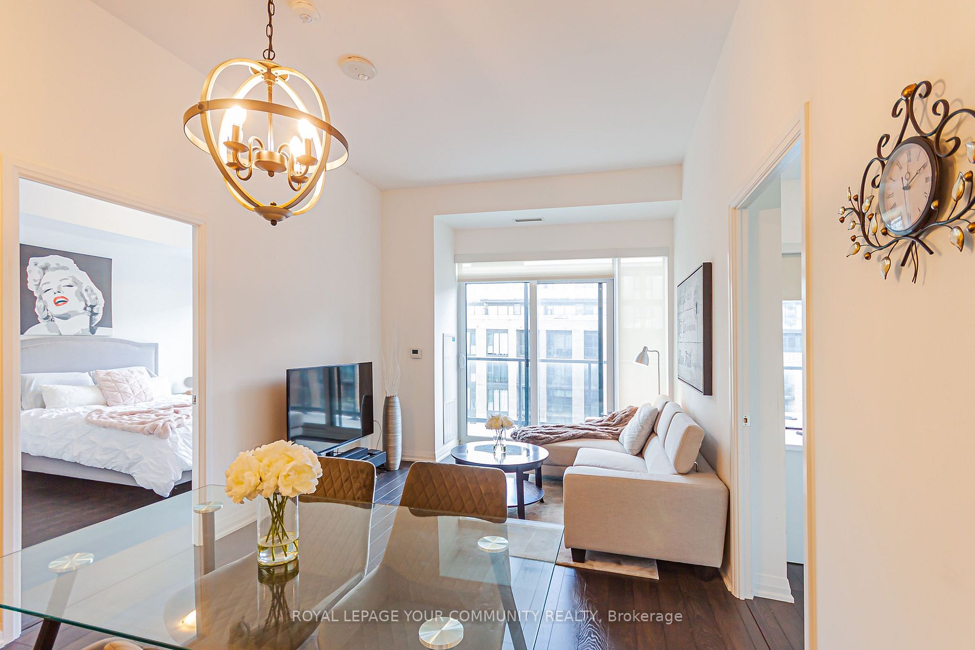 99 Eagle Rock Way N, #825