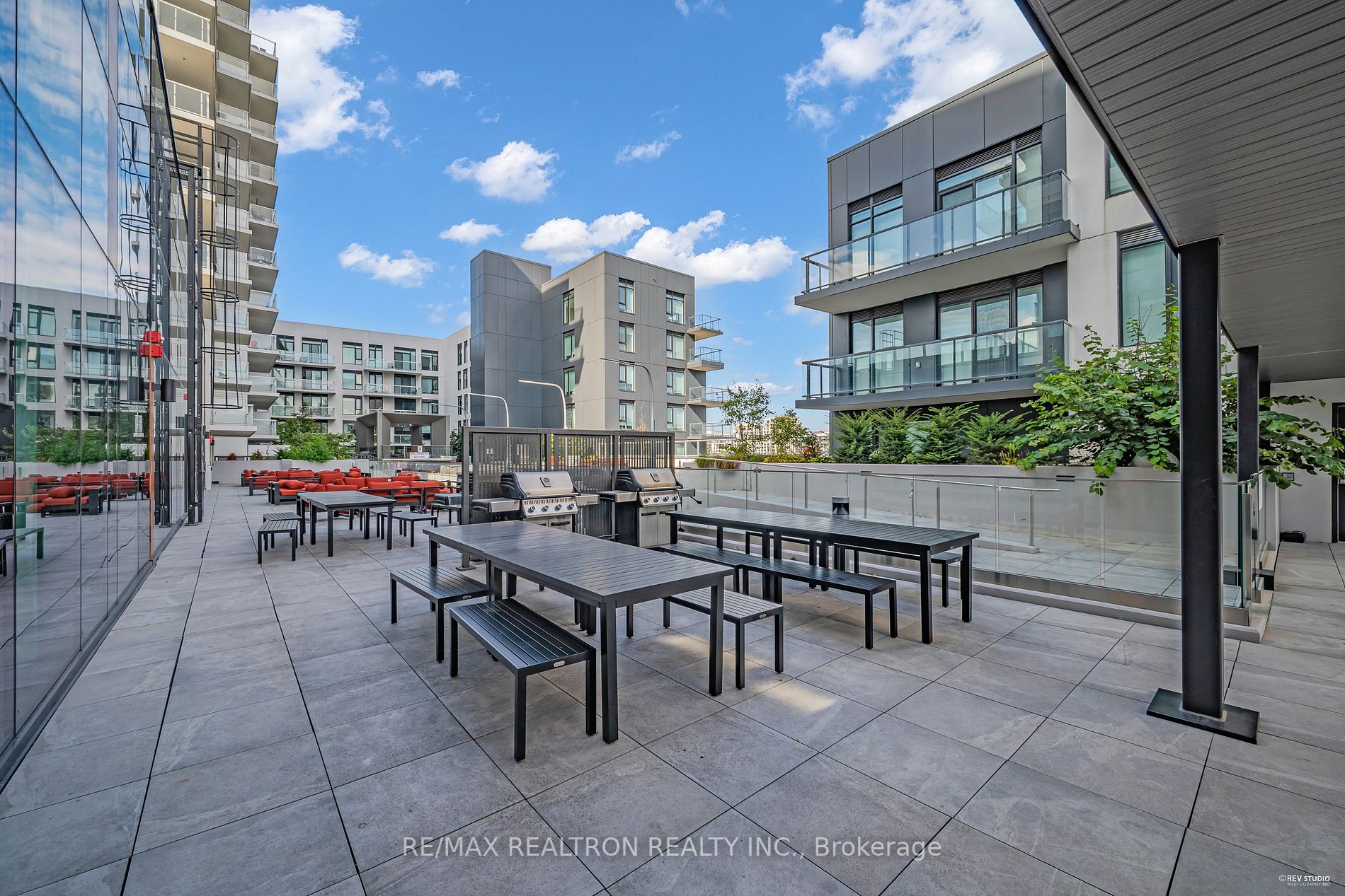 10 Rouge Valley Dr W, #518