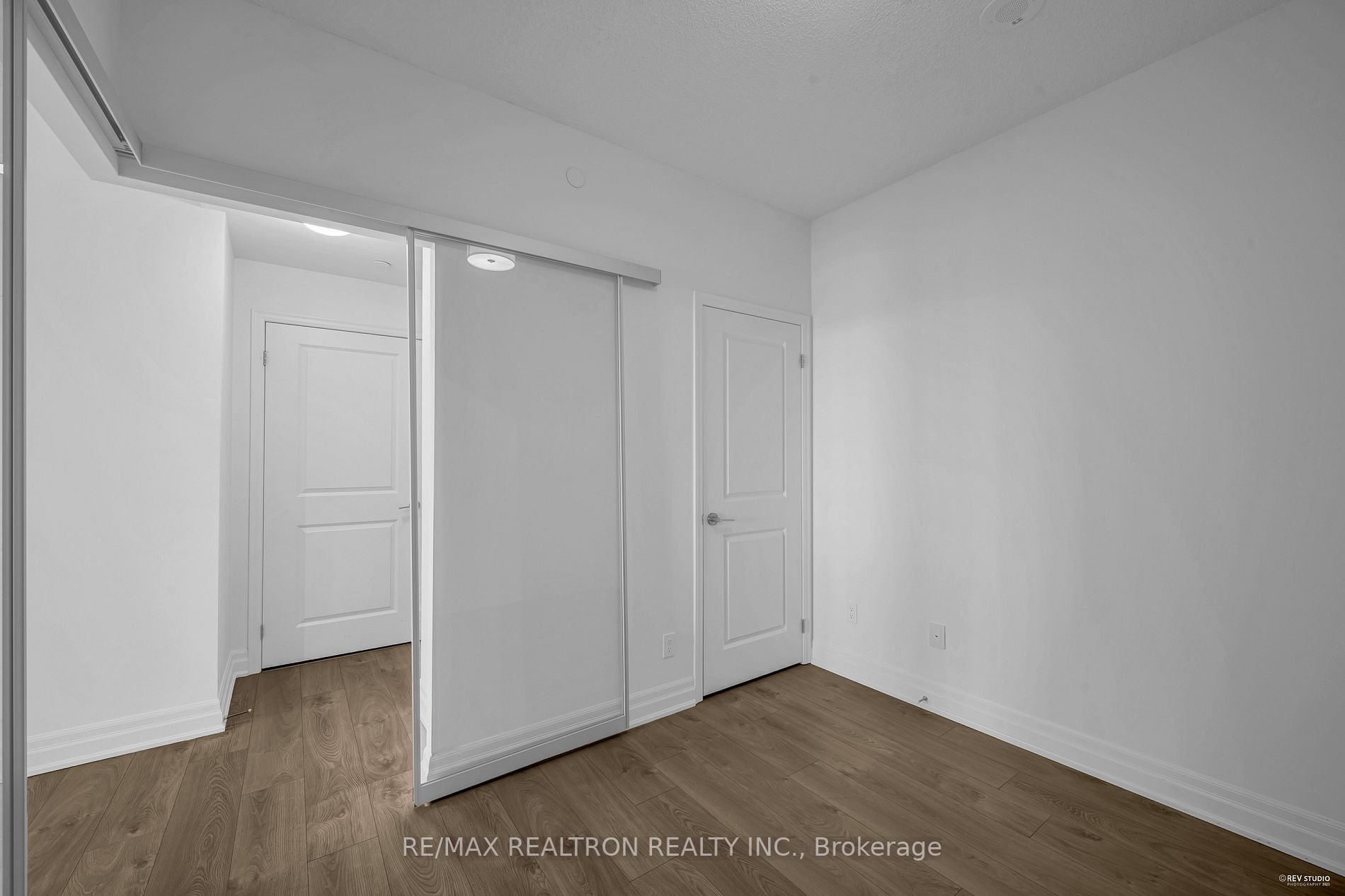 10 Rouge Valley Dr W, #518