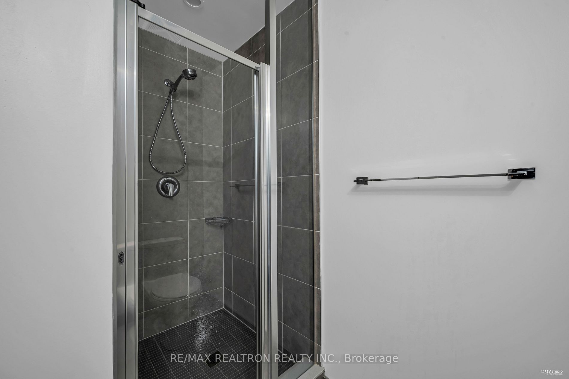 10 Rouge Valley Dr W, #518