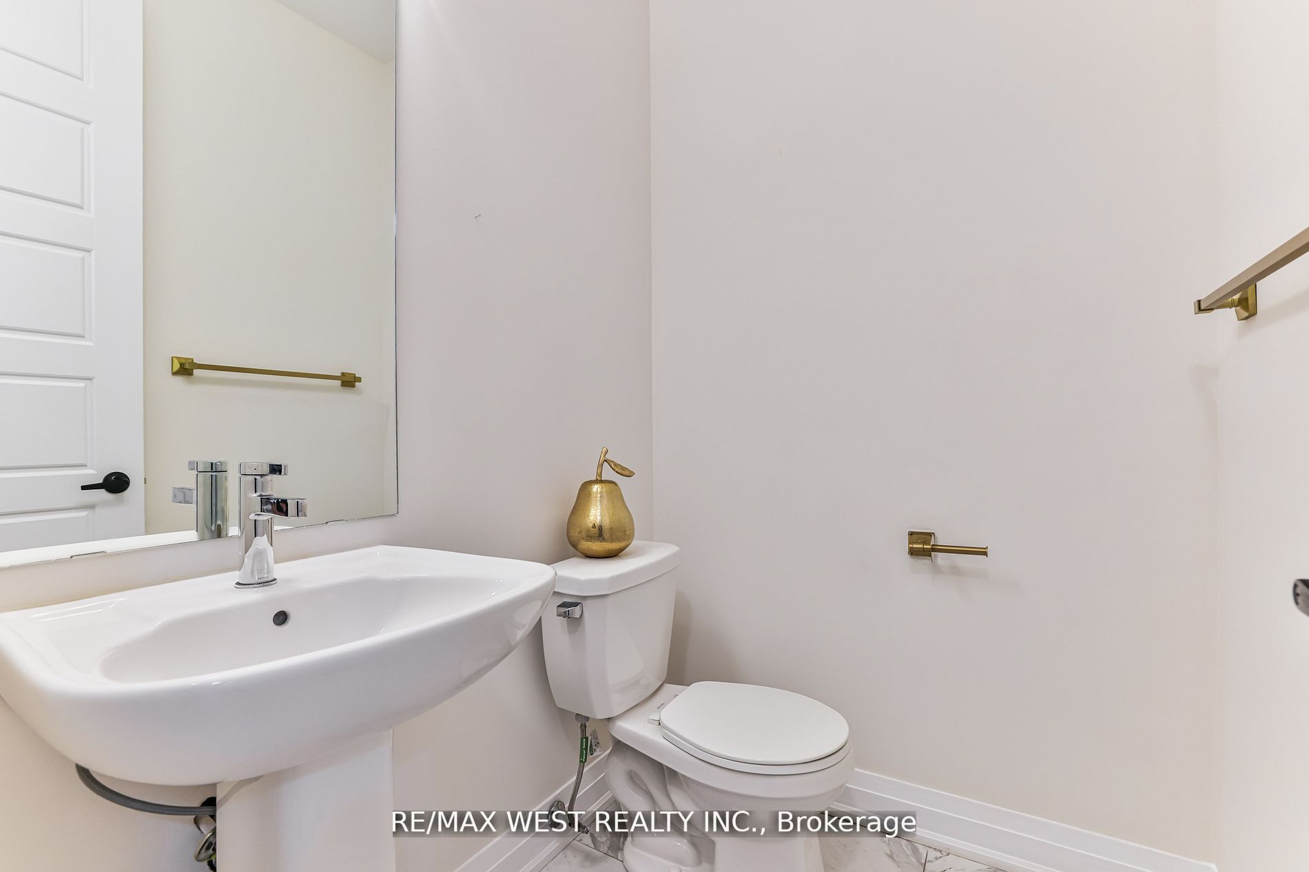 23 Jonkman Blvd