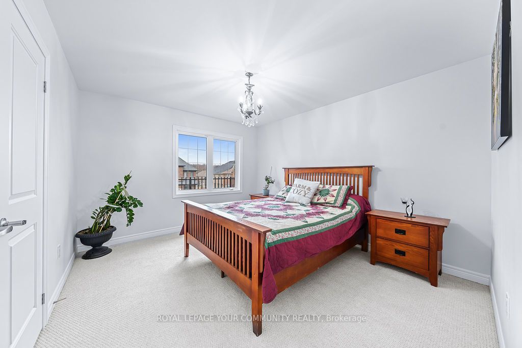2012 Mullen St