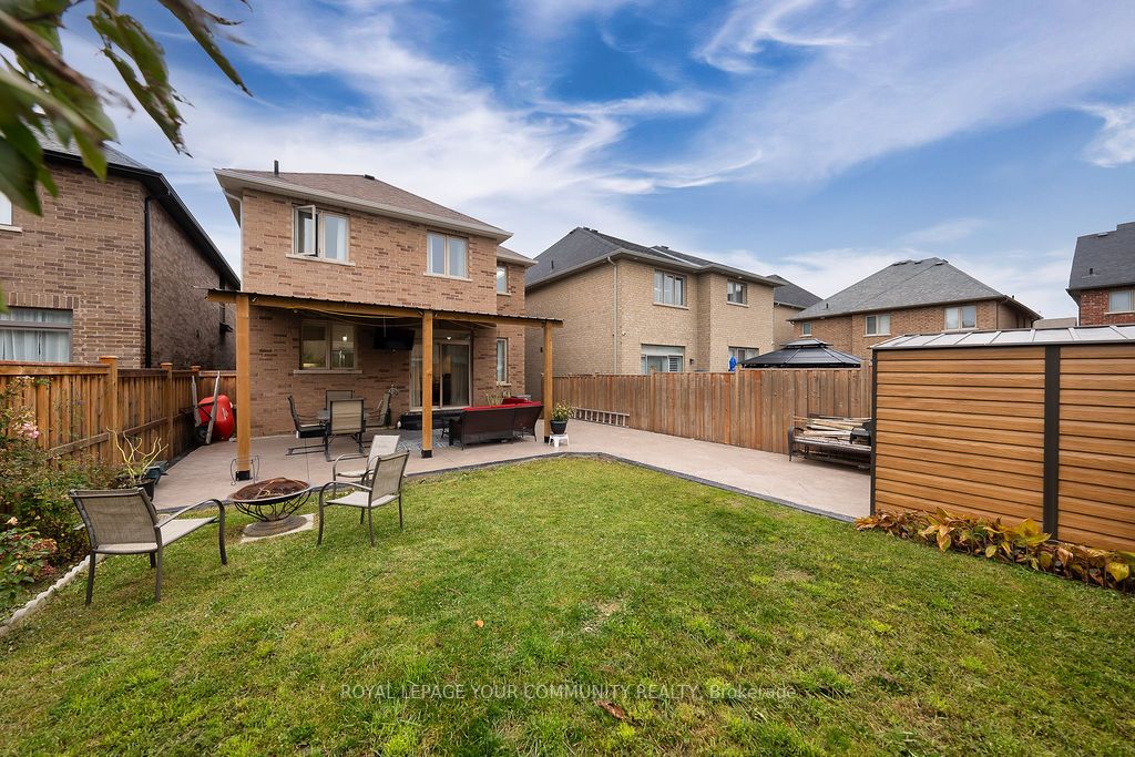 2012 Mullen St