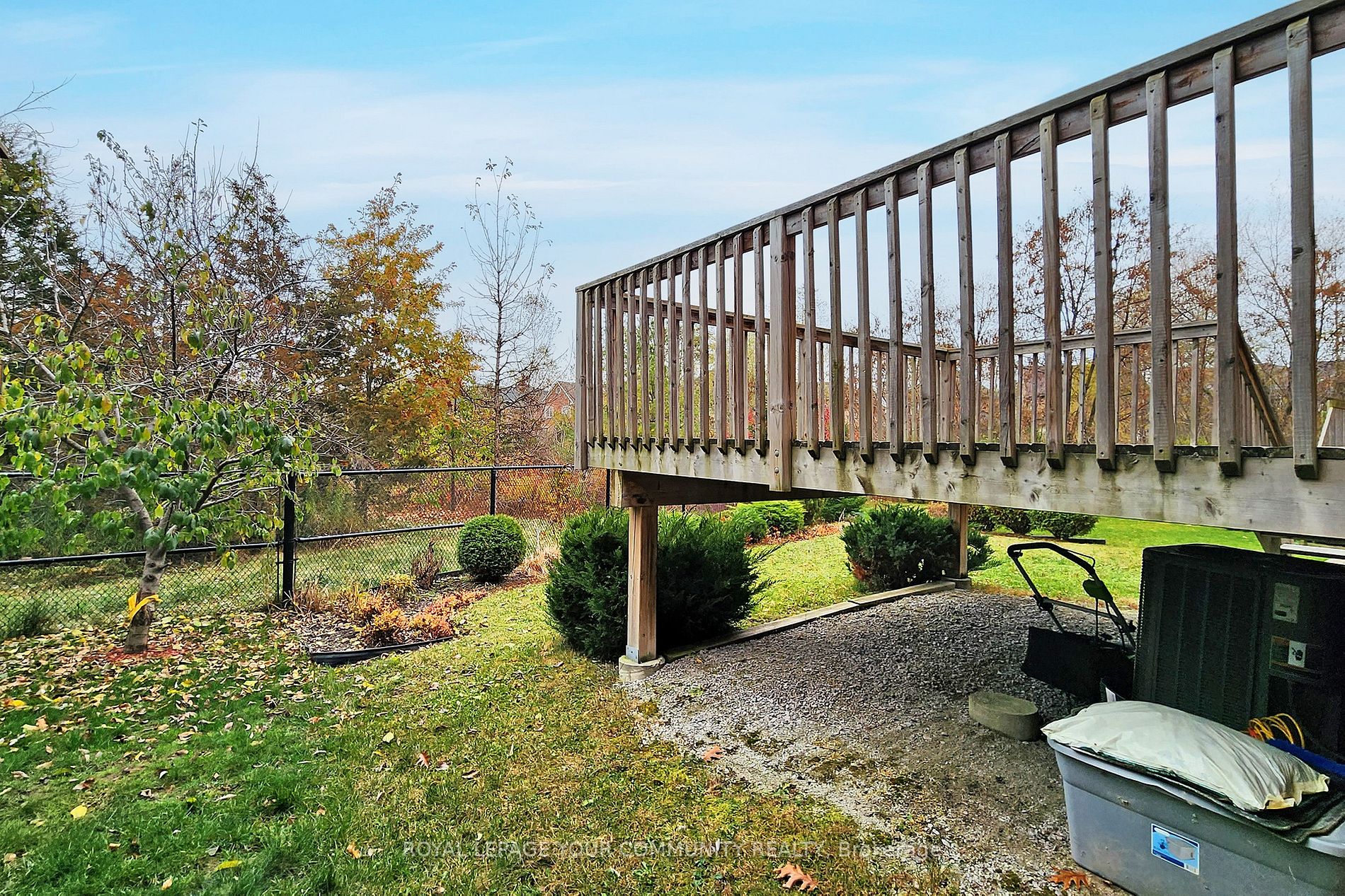 23 Rock Elm Crt
