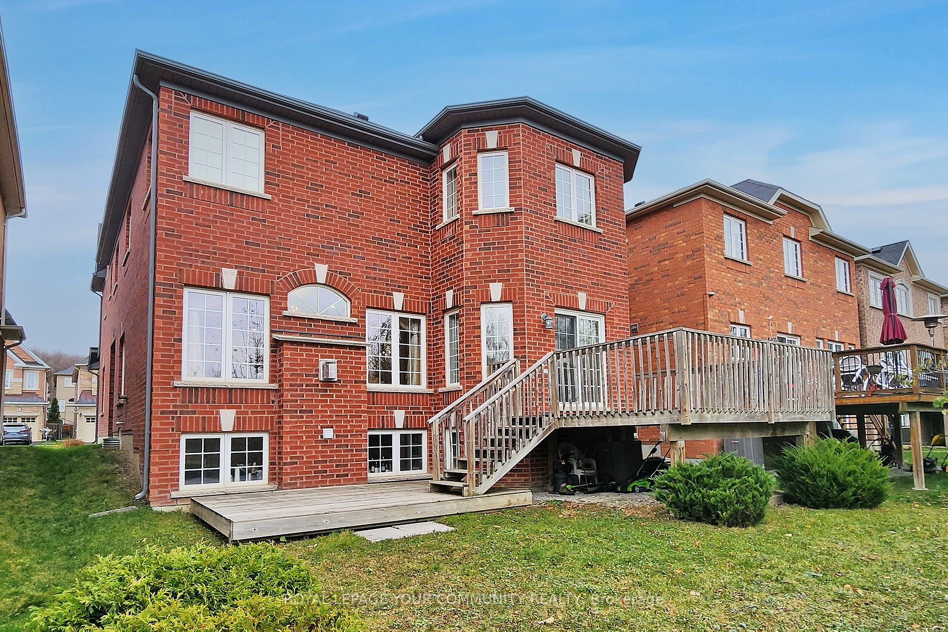 23 Rock Elm Crt