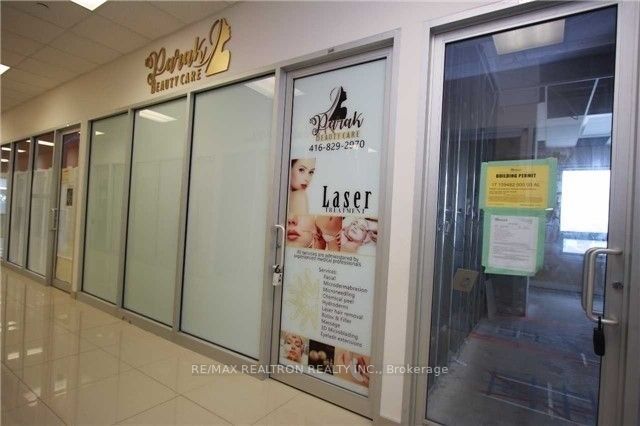 7163 Yonge St, #220