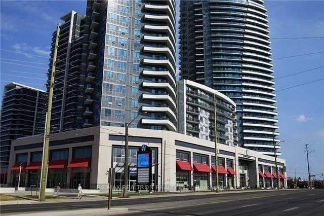 7163 Yonge St, #220