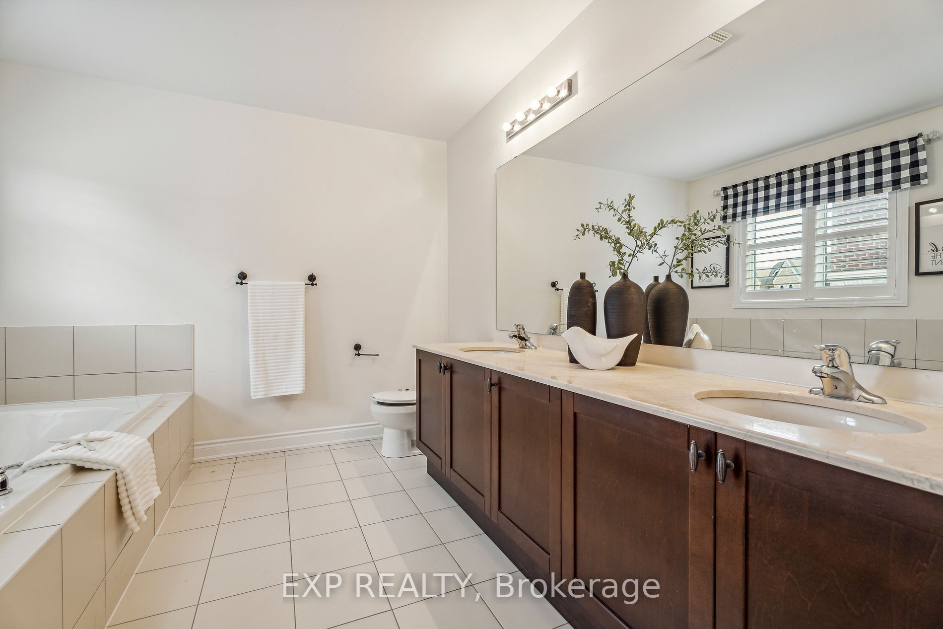 1061 Wilbur Pipher Circle