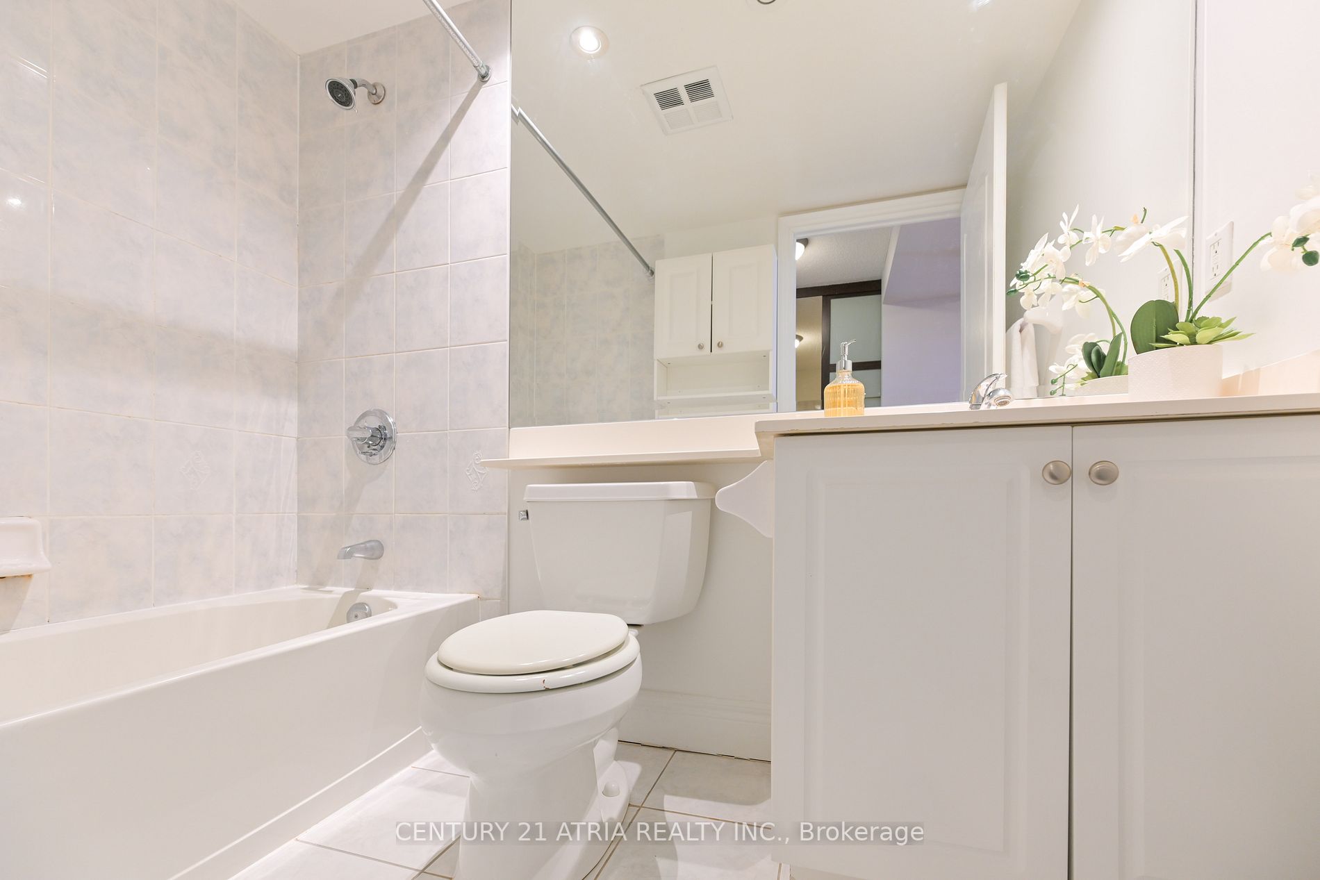 51 Saddlecreek Drive, #807