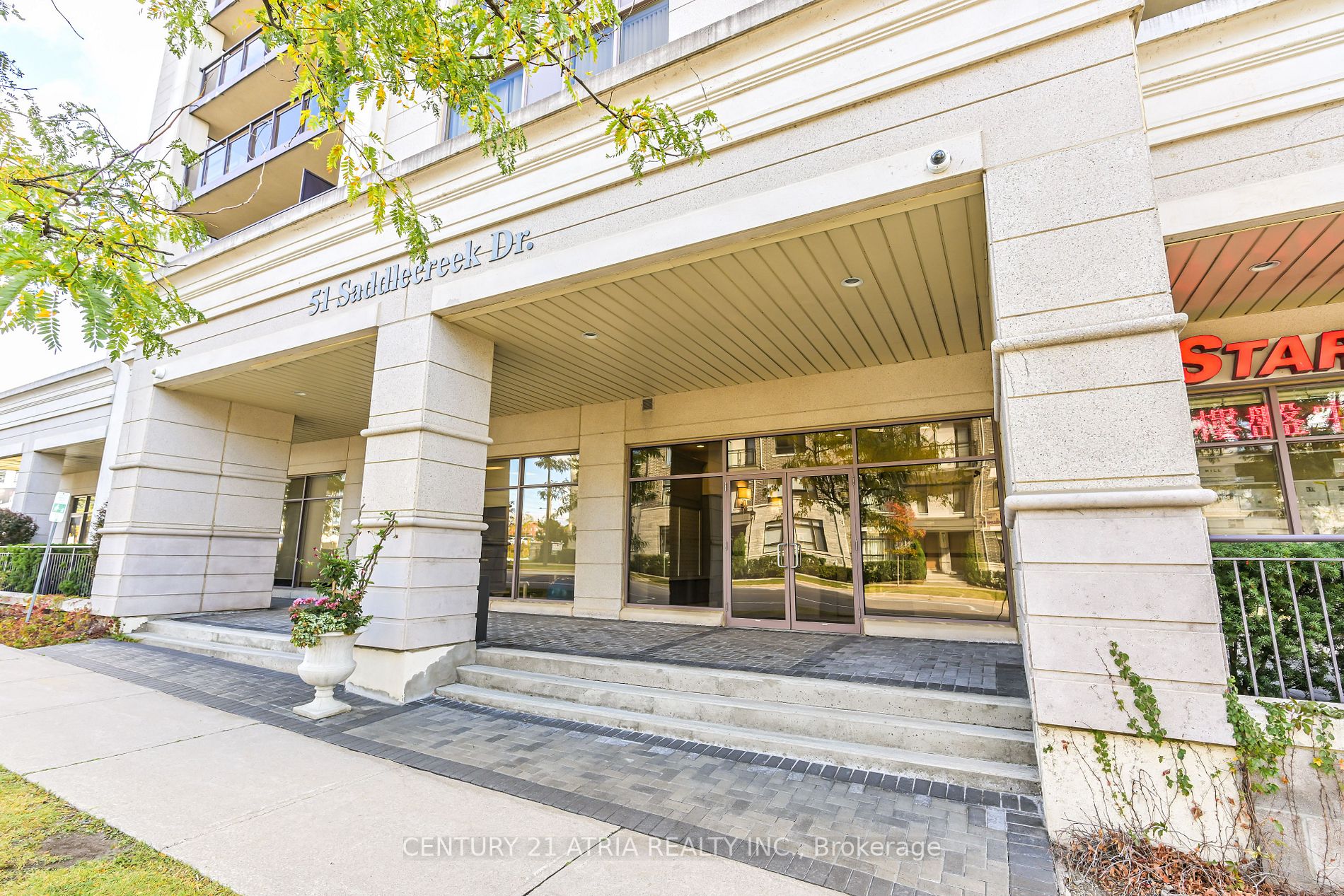 51 Saddlecreek Dr, #807