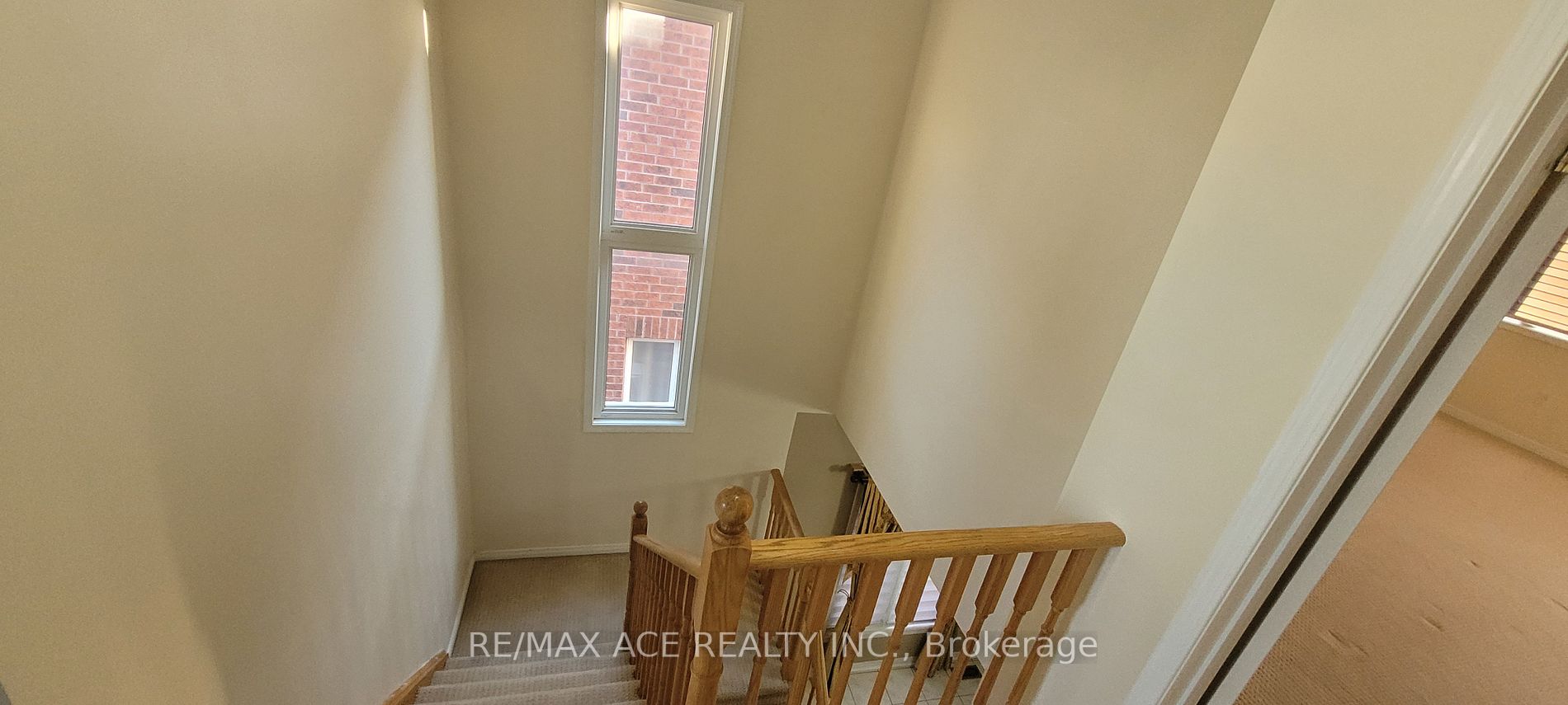 46 Ralph Chalmers Ave
