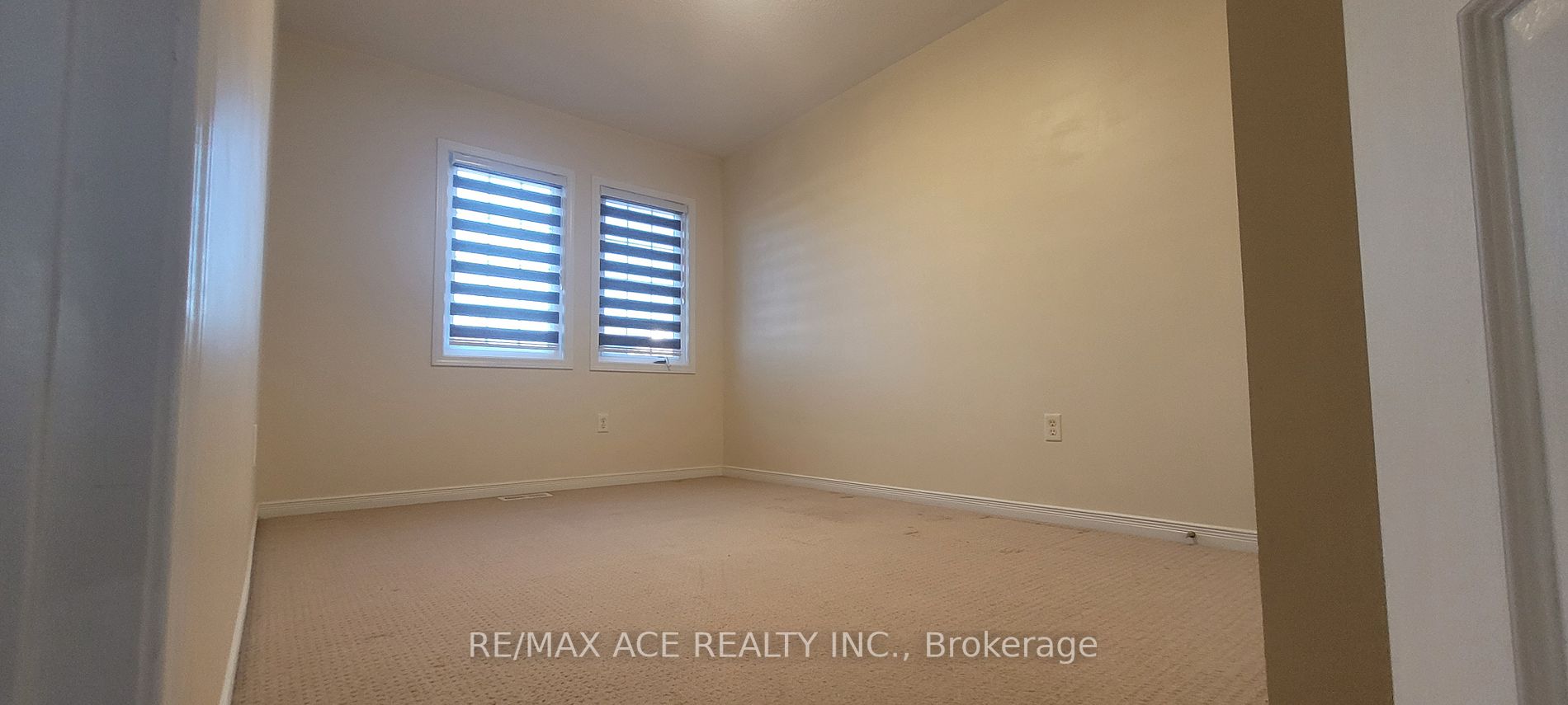 46 Ralph Chalmers Ave